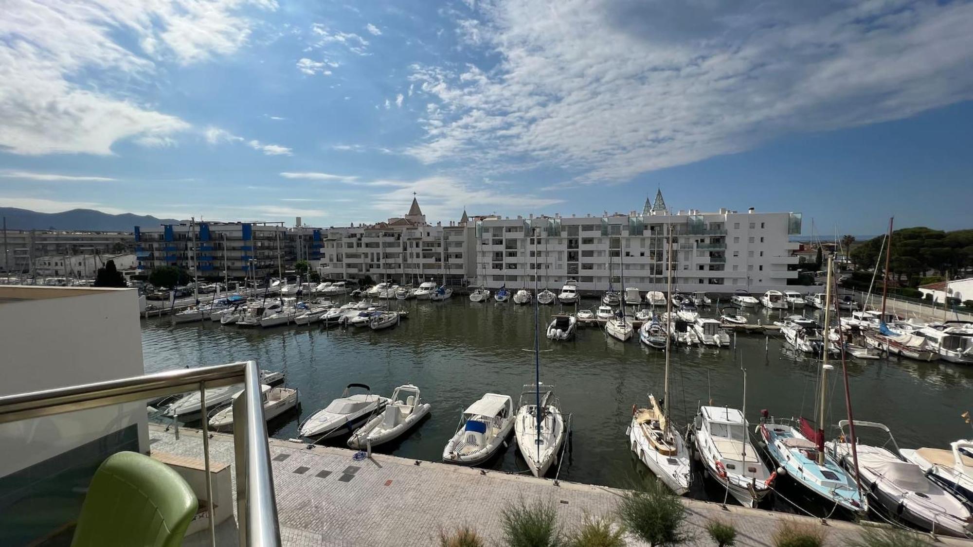 Precioso Piso Con Vista Al Canal Y Piscina En Roses Av-69 Exterior photo